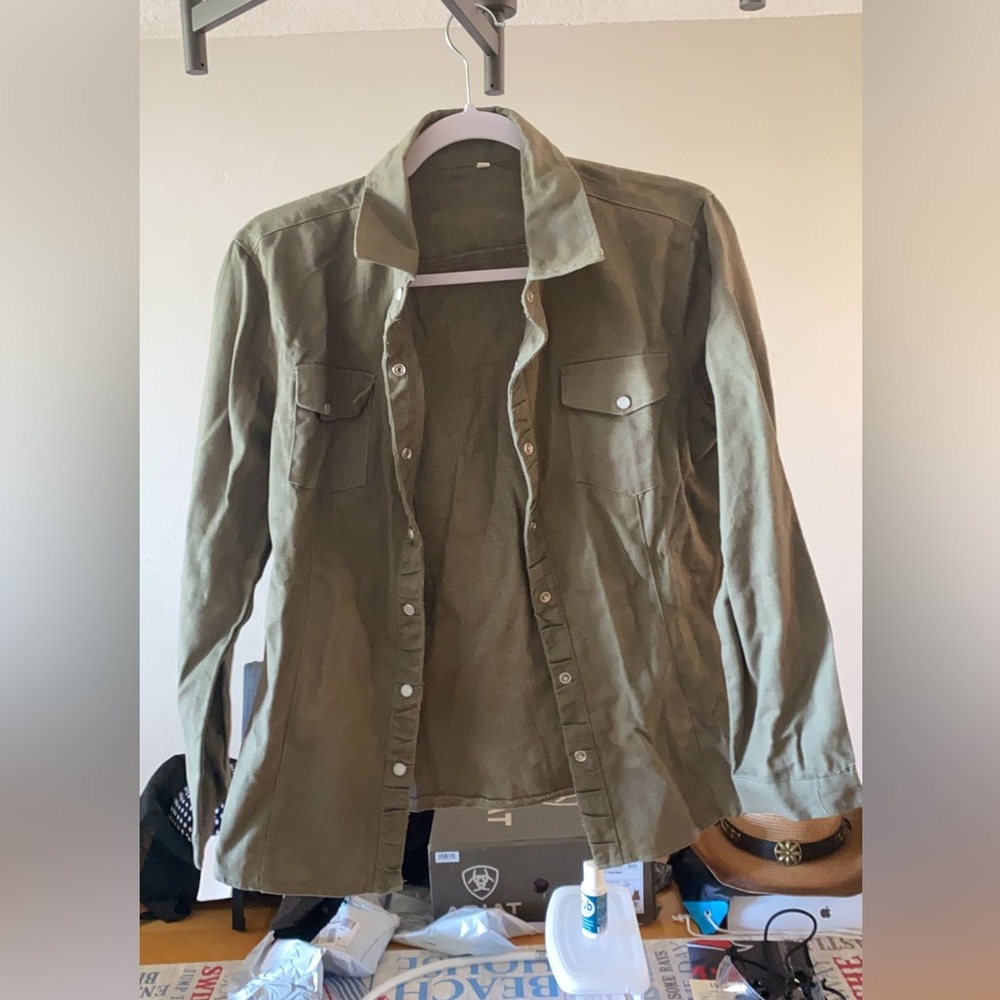 Women’s shirt